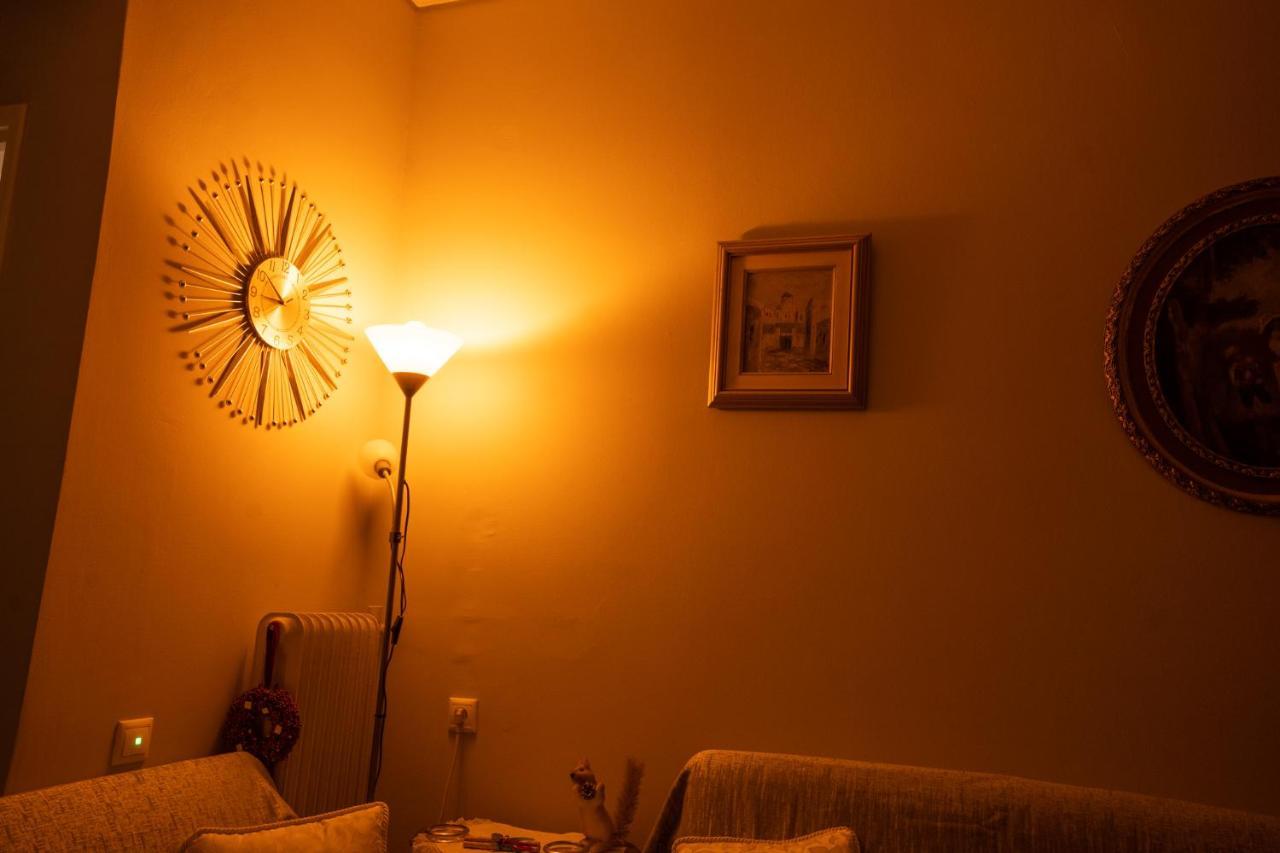 Neoclassic Modern Apa Ath Apartment Athena Bagian luar foto